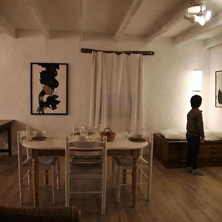 Relax With Art And Nature Mellionnec 外观 照片