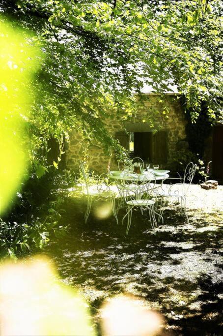 Relax With Art And Nature Mellionnec 外观 照片